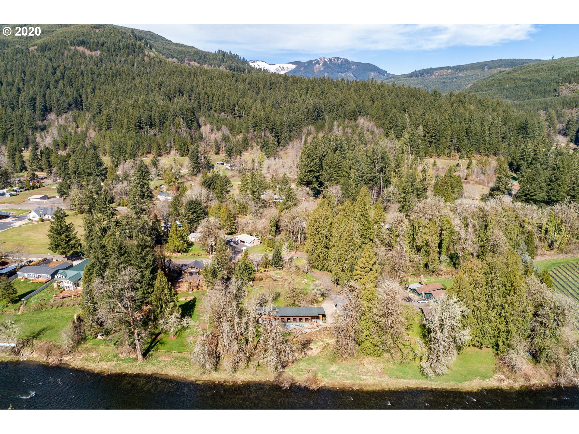 42983 Deerhorn Road Springfield, OR 97478 - Photo 10 of 12 Gallery Image 10