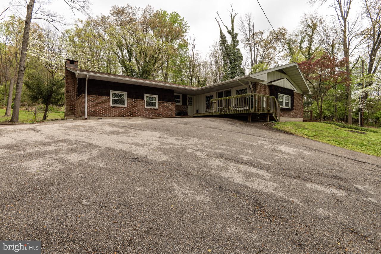 1701 Bahr Road Pottstown, PA 19464 - Photo 17 of 31