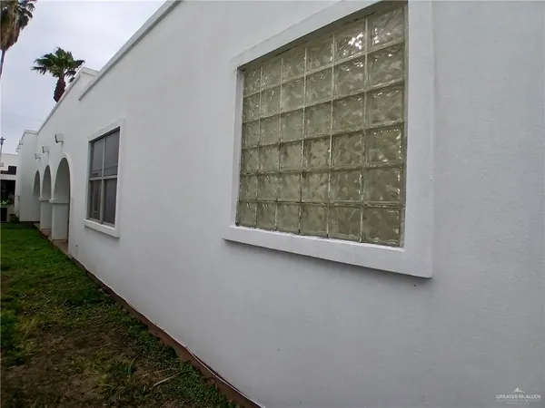 $2,300 | 130 San Jacinto Street, Mission, TX 78572