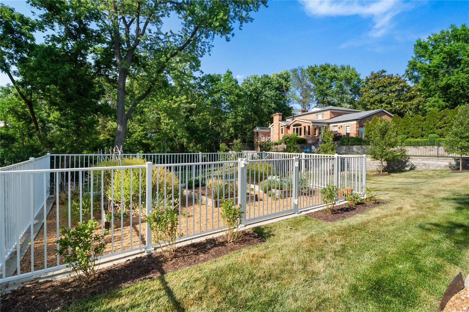 9675 Ladue Road St. Louis, MO 63124 - Photo 21 of 21
