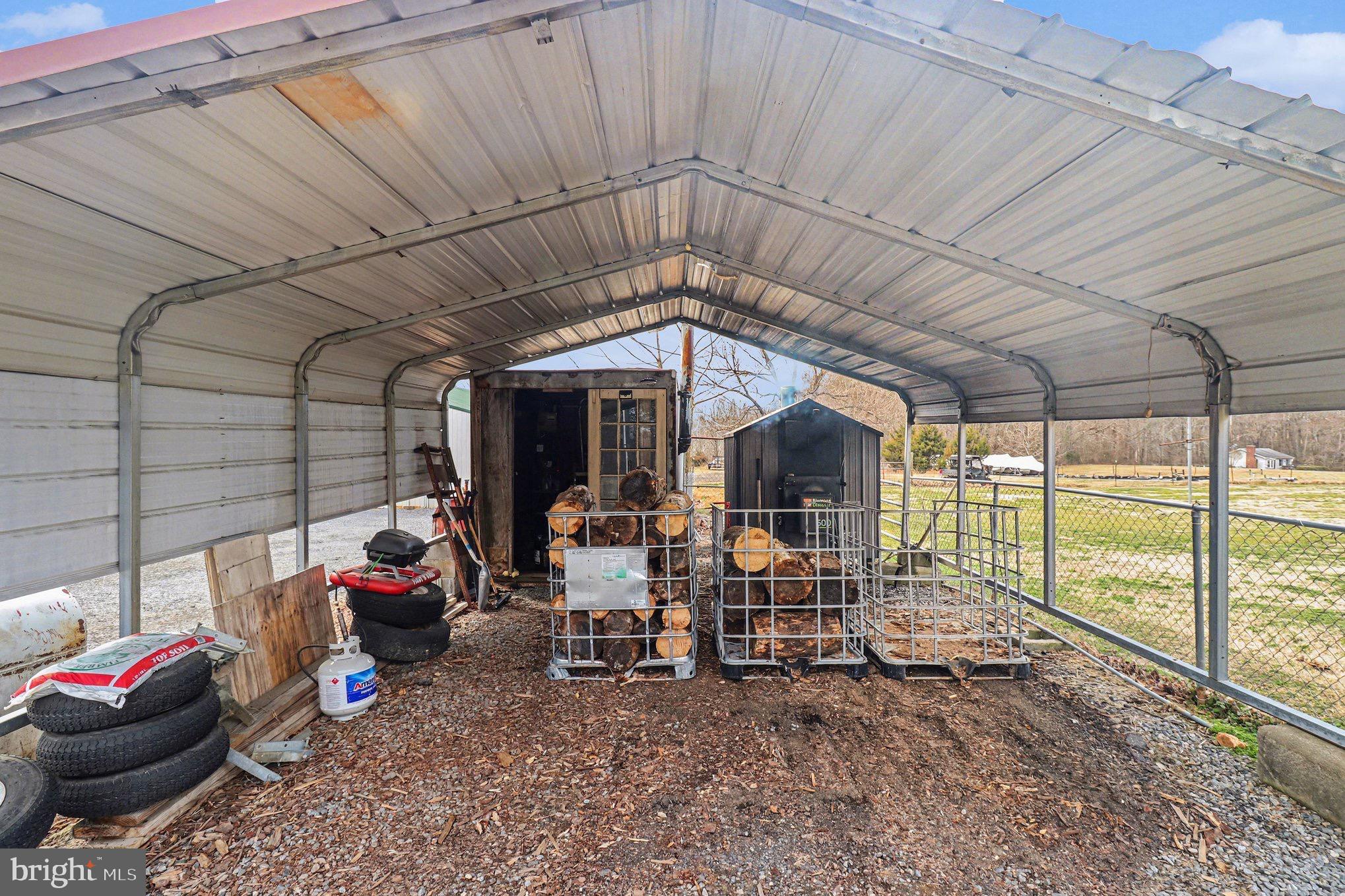 5408 Lewiston Road Spotsylvania, VA 22551 - Photo 26 of 32 a view of a children room with a patio