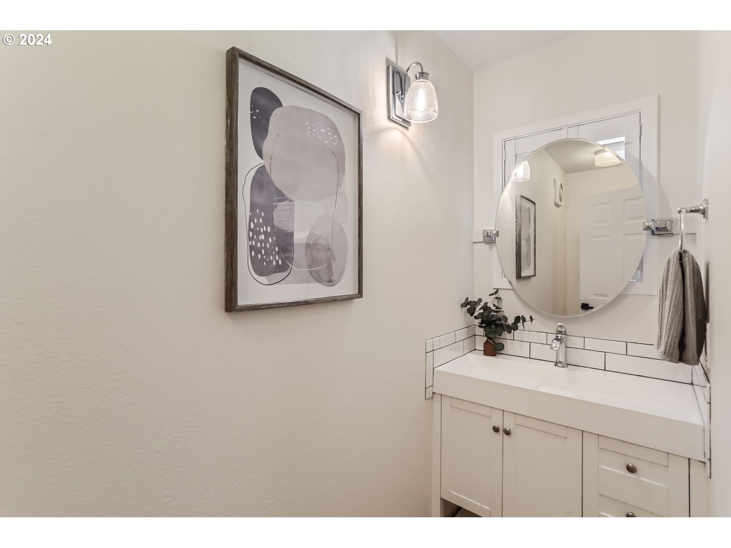 32080 Southwest Boones Bend Road Wilsonville, OR 97070 - Photo 15 of 31 Gallery Image 15