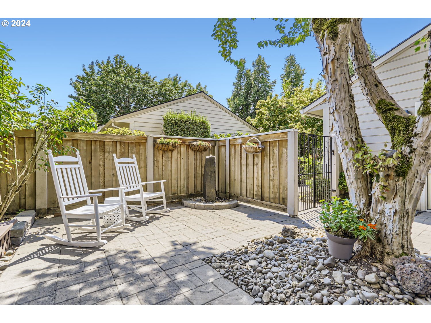 32080 Southwest Boones Bend Road Wilsonville, OR 97070 - Photo 3 of 31 Courtyard