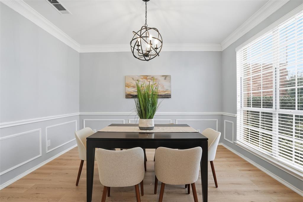 4304 Vine Ridge Court Arlington, TX 76017 - Photo 6 of 32