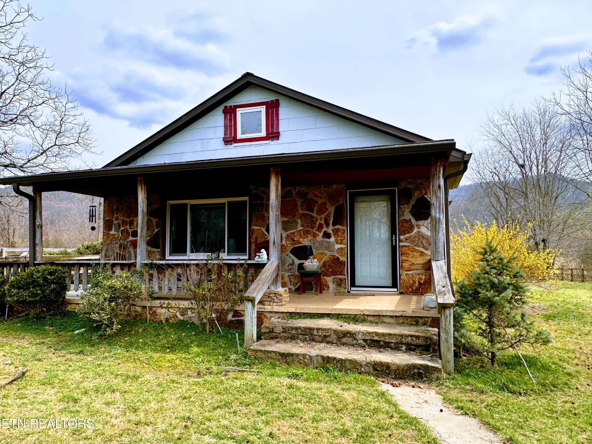 1370 Clay Hill Road Winfield, TN 37892 - Photo 1 of 34 Gallery Image 1