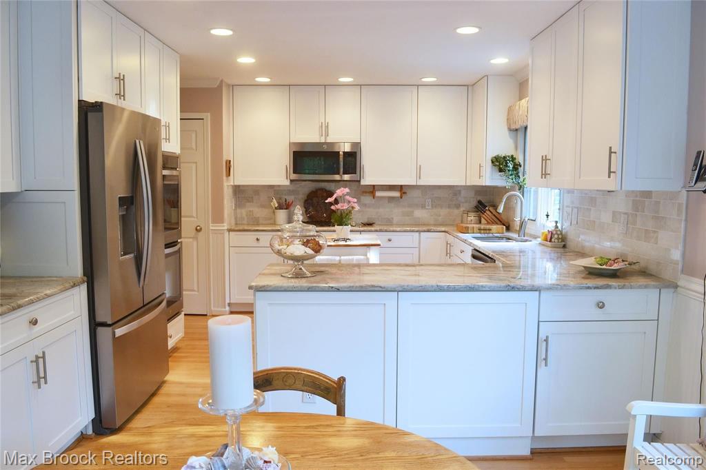 3795 Warwick Drive Rochester Hills, MI 48309 - Photo 16 of 51