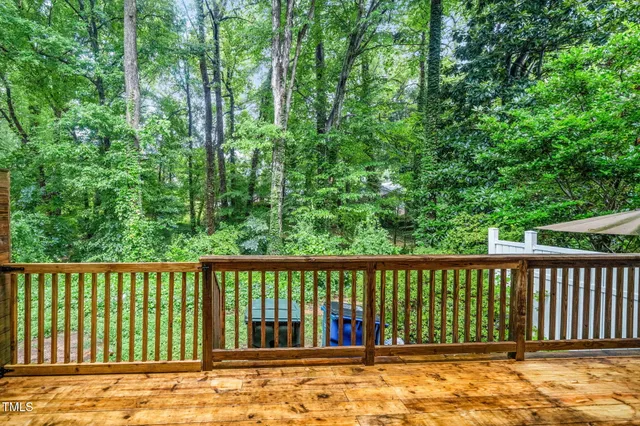 a balcony with an outdoor space