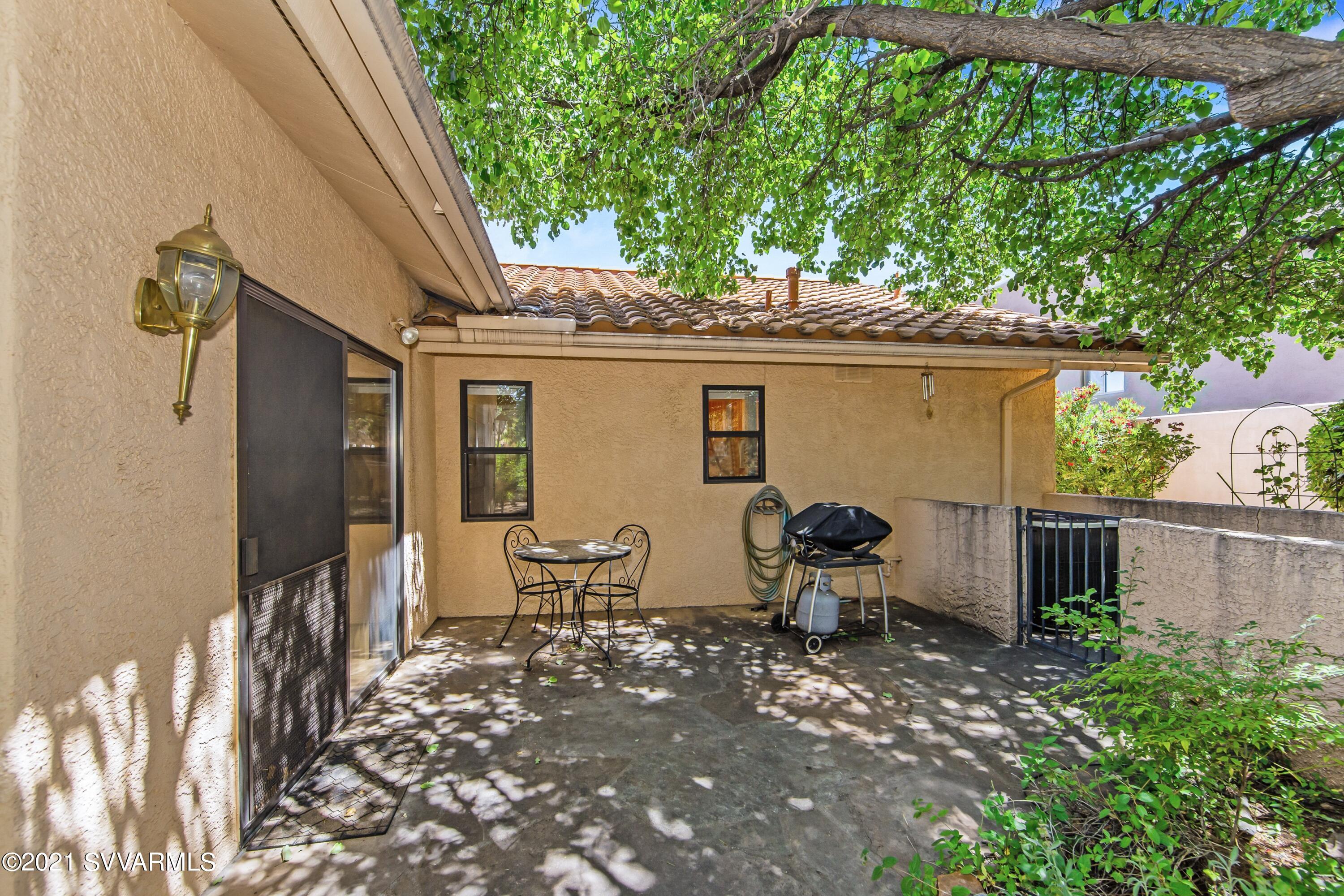 89 Ridge Rock Road Sedona, AZ 86351 - Photo 42 of 49 042_Back Patio