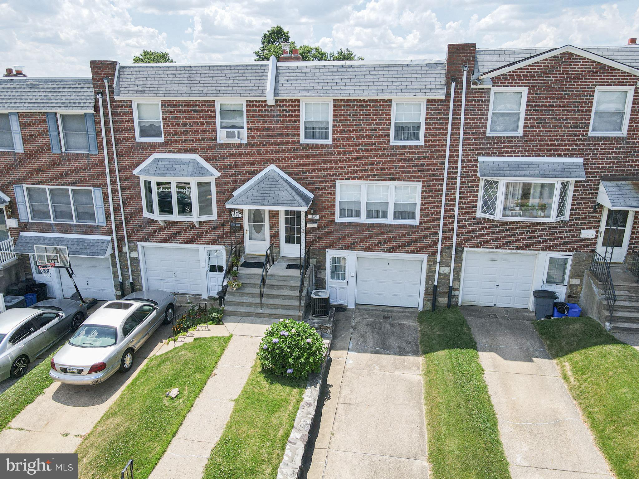11819 Brandon Road Philadelphia, PA 19154 - Photo 1 of 25 Gallery Image 1