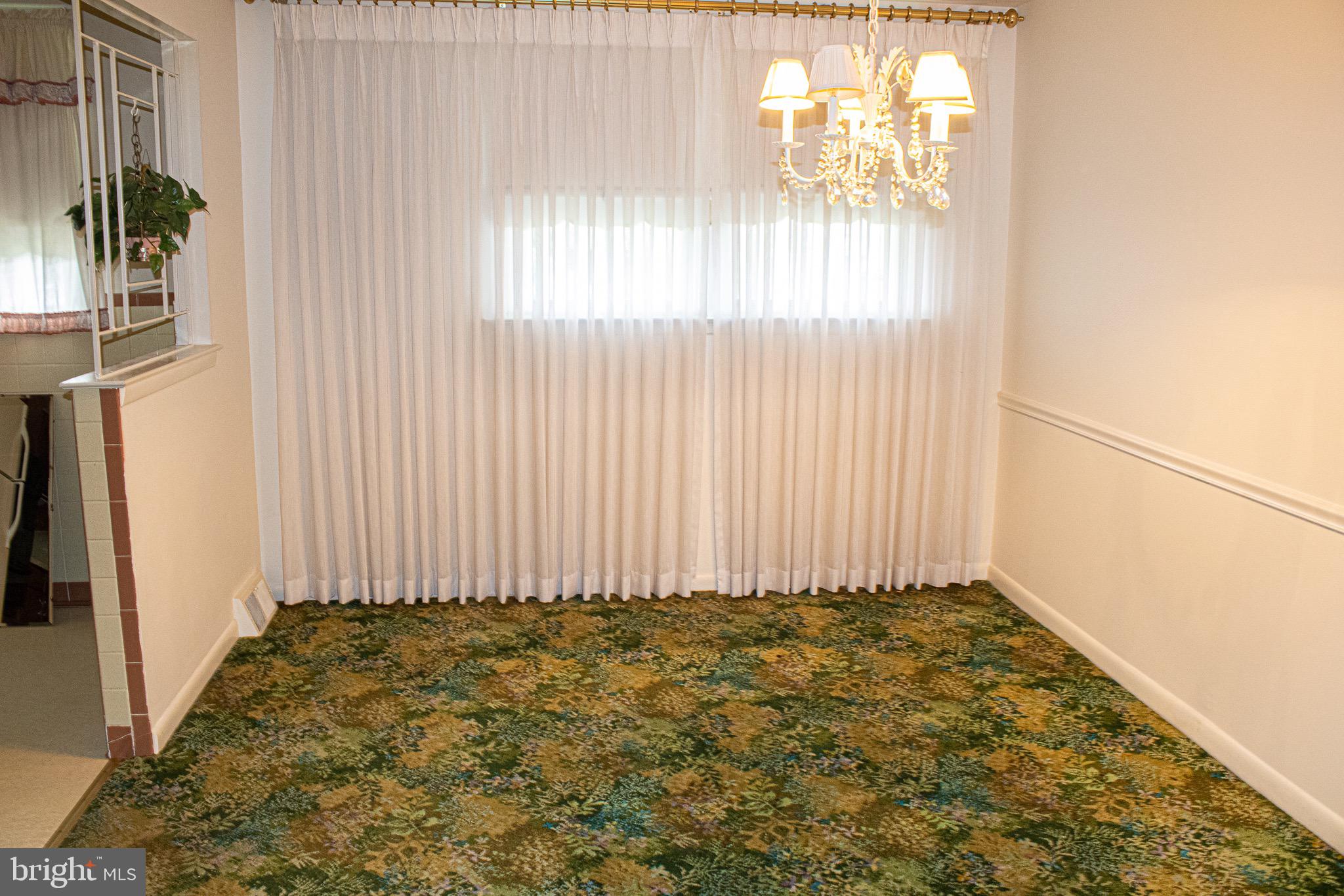 11819 Brandon Road Philadelphia, PA 19154 - Photo 6 of 25 Gallery Image 6