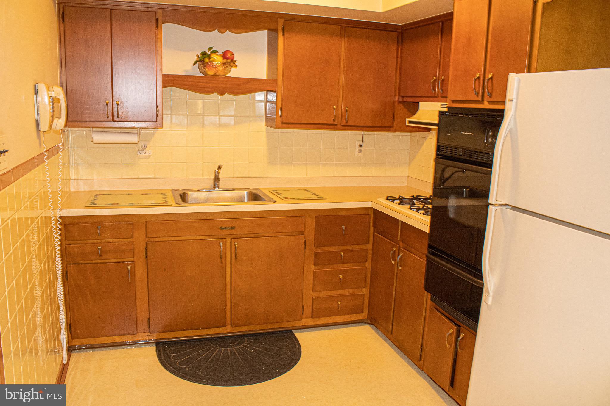 11819 Brandon Road Philadelphia, PA 19154 - Photo 9 of 25 Gallery Image 9