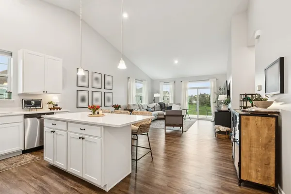 $399,000 | 1053 Honey Locust Drive, Crystal Lake, IL 60012