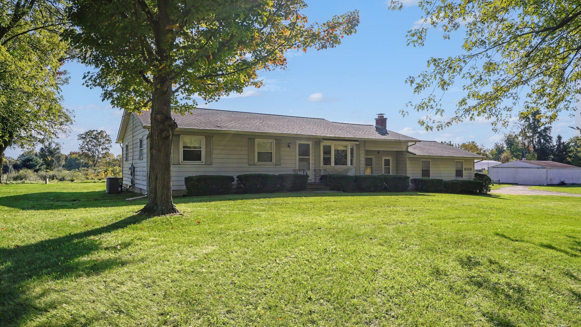 8209 Smythe Road Manchester, MI 48158 - Photo 3 of 32 003_file_7941