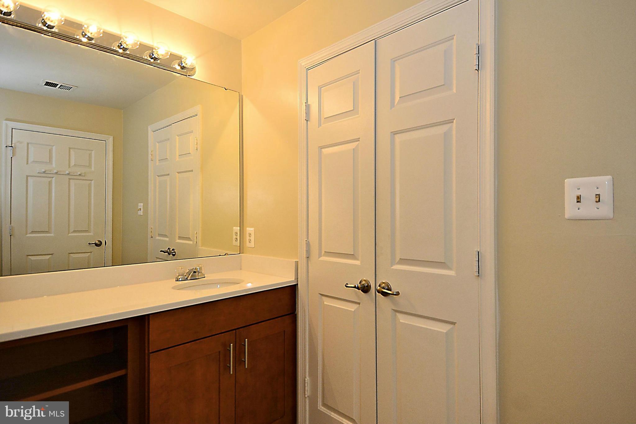 2229 Lovedale Lane, Unit 2229E Reston, VA 20191 - Photo 19 of 19 Bath