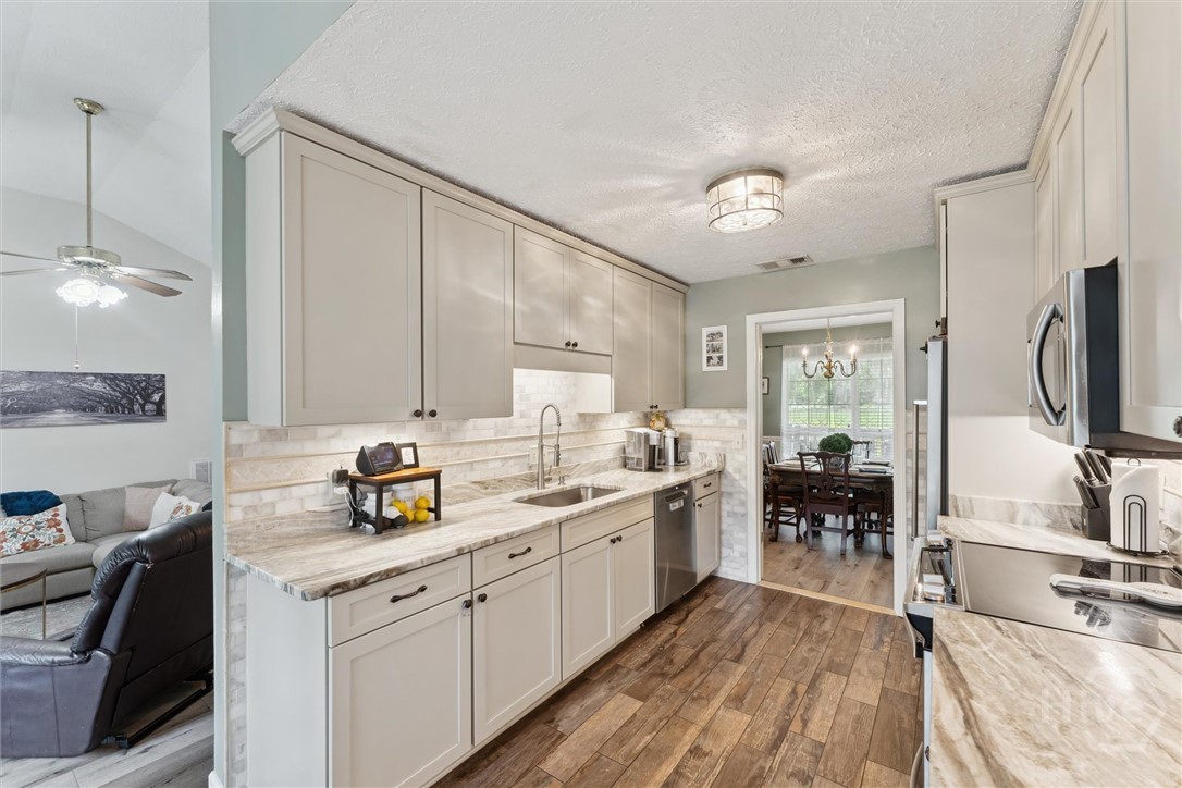 3 Watford Road Savannah, GA 31419 - Photo 13 of 48