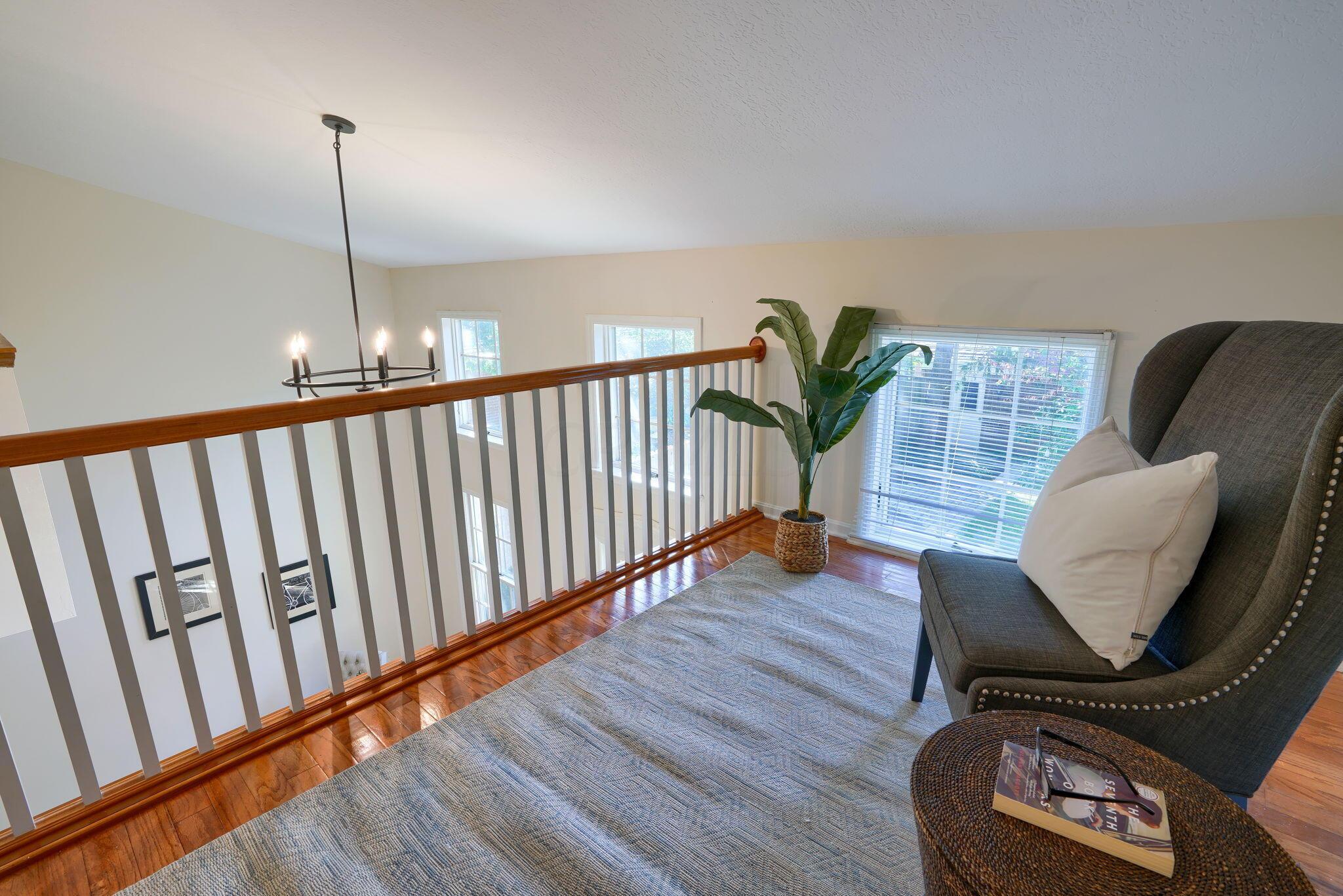 2207 Sandston Road Columbus, OH 43220 - Photo 24 of 48 OFFICE