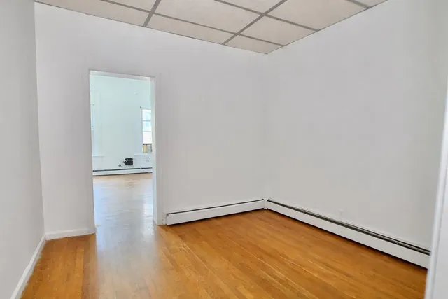 $1,650 | 176 Hopkins Avenue, Unit 2R, Jersey City, NJ 07306