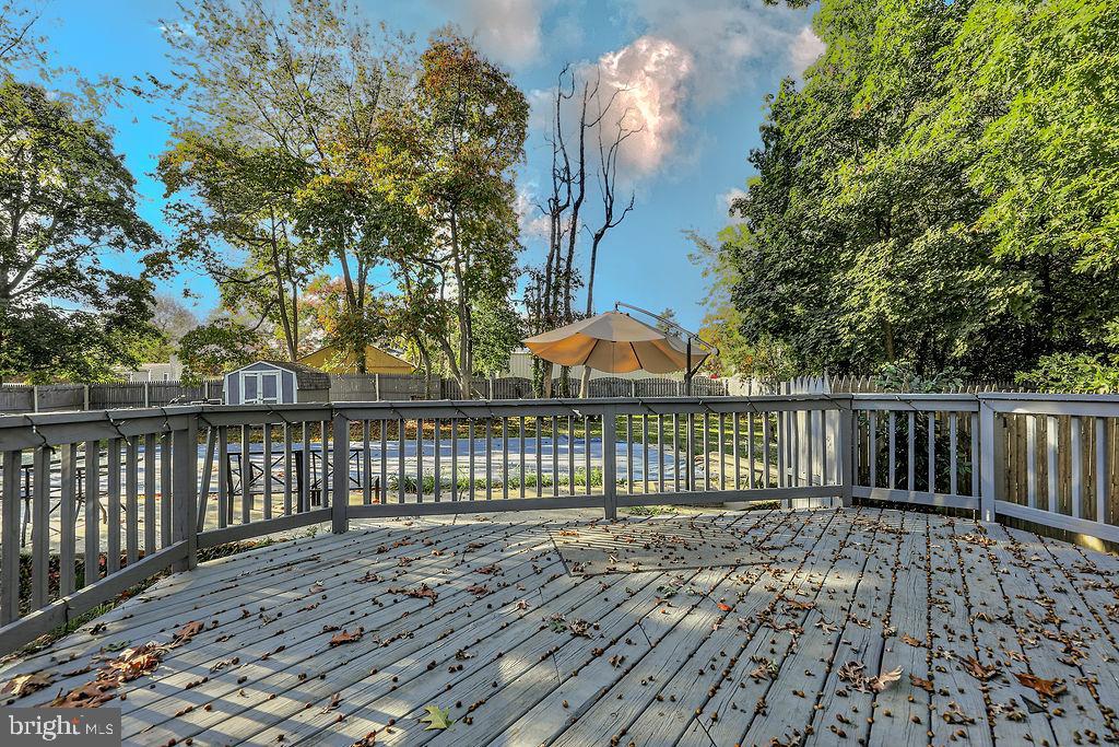 326 Chestnut Avenue Lindenwold, NJ 08021 - Photo 3 of 5