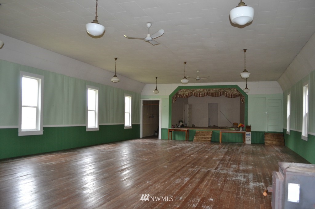 3397 Centralia Alpha Road Onalaska, WA 98570 - Photo 4 of 13 Gallery Image 4
