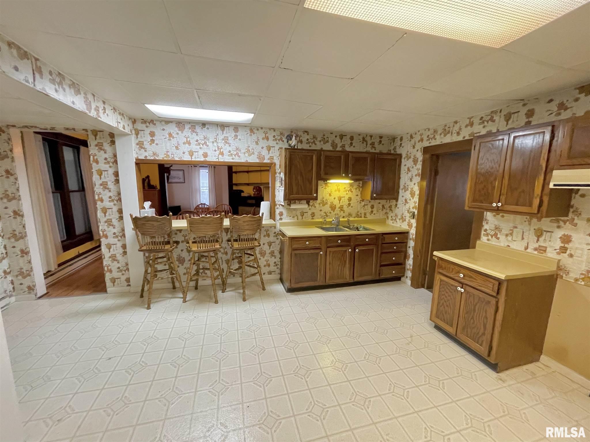 306 North Henderson Road Alexis, IL 61412 - Photo 12 of 26 Gallery Image 12