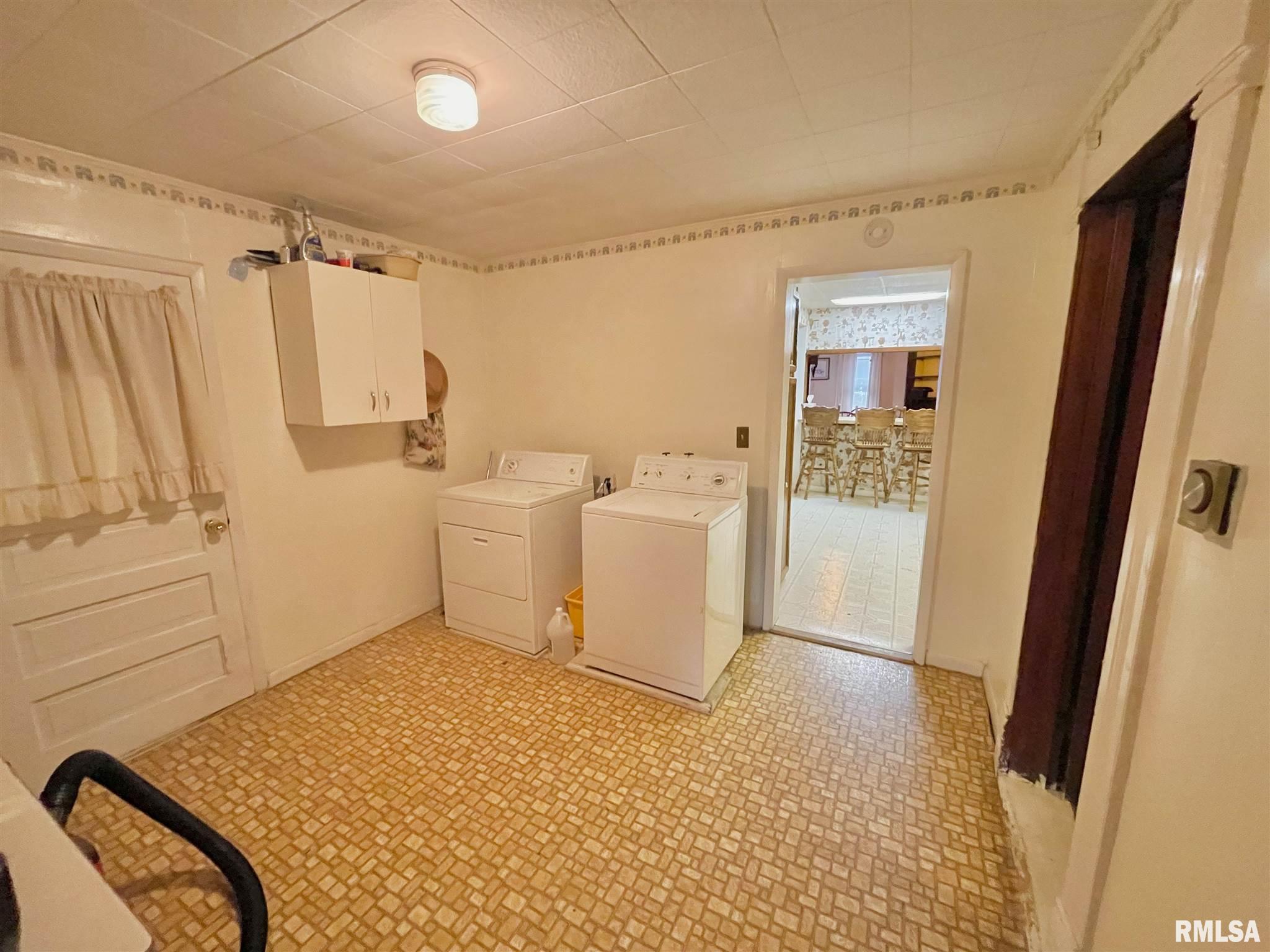 306 North Henderson Road Alexis, IL 61412 - Photo 15 of 26 Gallery Image 15