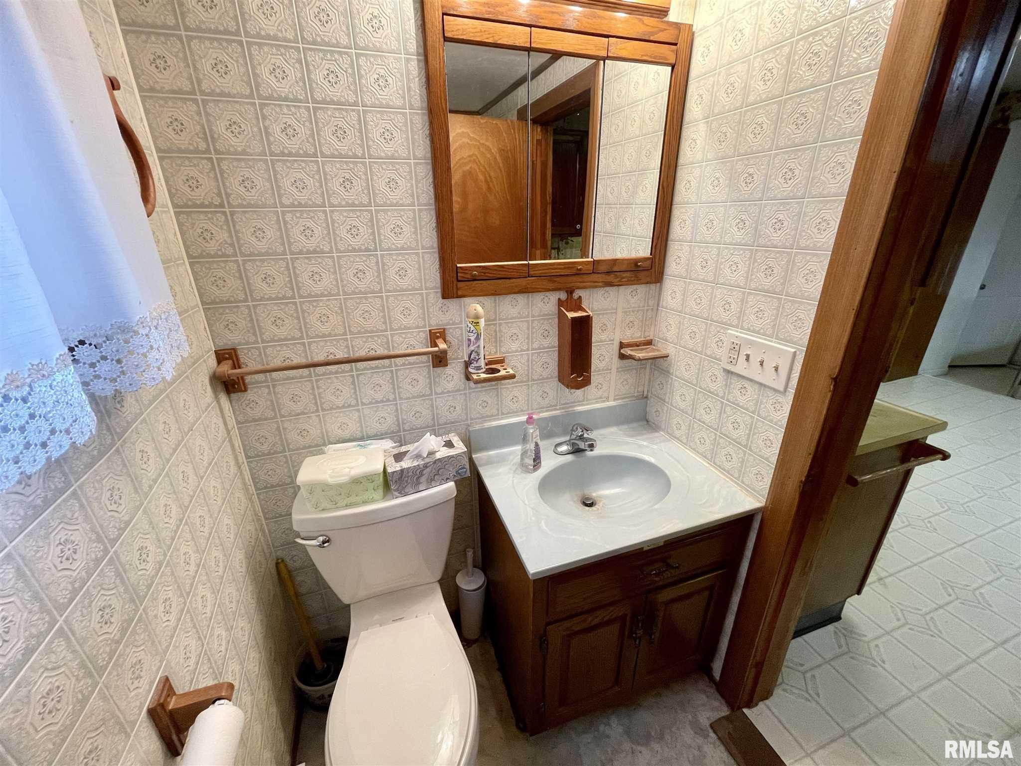 306 North Henderson Road Alexis, IL 61412 - Photo 16 of 26 Gallery Image 16