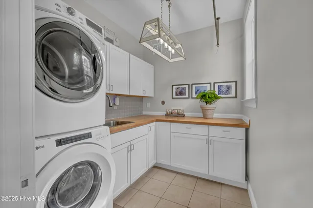 $785,000 | 480 Captain Beam Boulevard, Hampstead, NC 28443