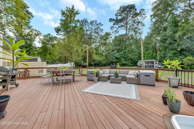 $785,000 | 480 Captain Beam Boulevard, Hampstead, NC 28443