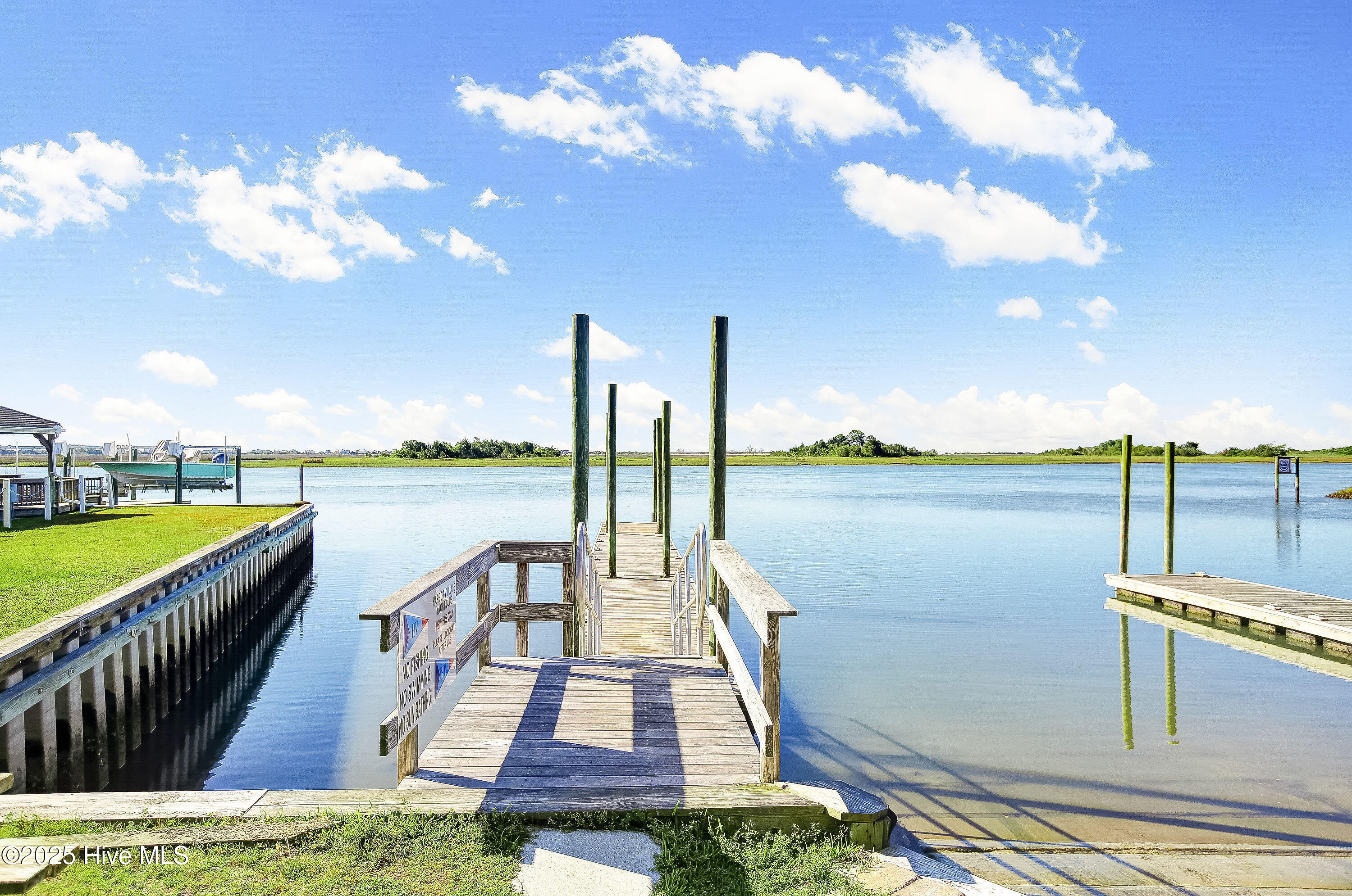 480 Captain Beam Boulevard Hampstead, NC 28443 - Photo 60 of 69 boat_ramp