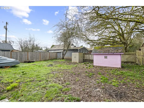 $255,000 | 220 Northwest Lincoln Street, Sheridan, OR 97378