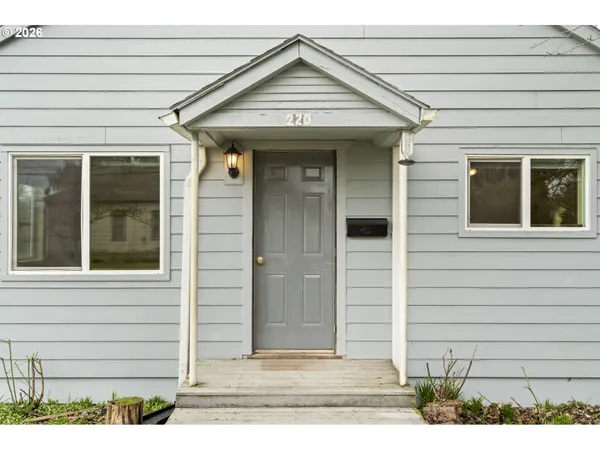 $255,000 | 220 Northwest Lincoln Street, Sheridan, OR 97378