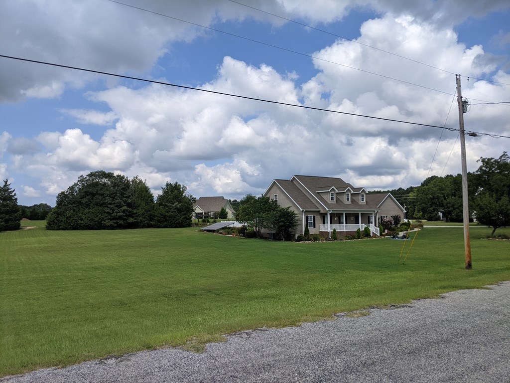 402 Church St Extension Donalds, SC 29638 - Photo 5 of 8
