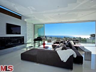 29914 Cuthbert Road Malibu, CA 90265 - Photo 1 of 1