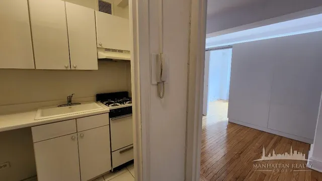 $4,750 | 150 East 39th Street, Unit 1703 | Murray Hill