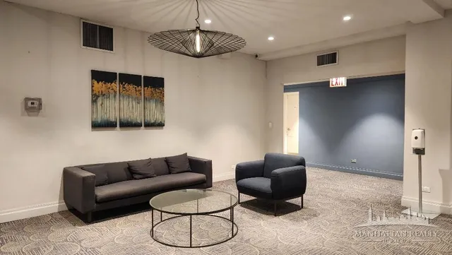 $4,750 | 150 East 39th Street, Unit 1703 | Murray Hill