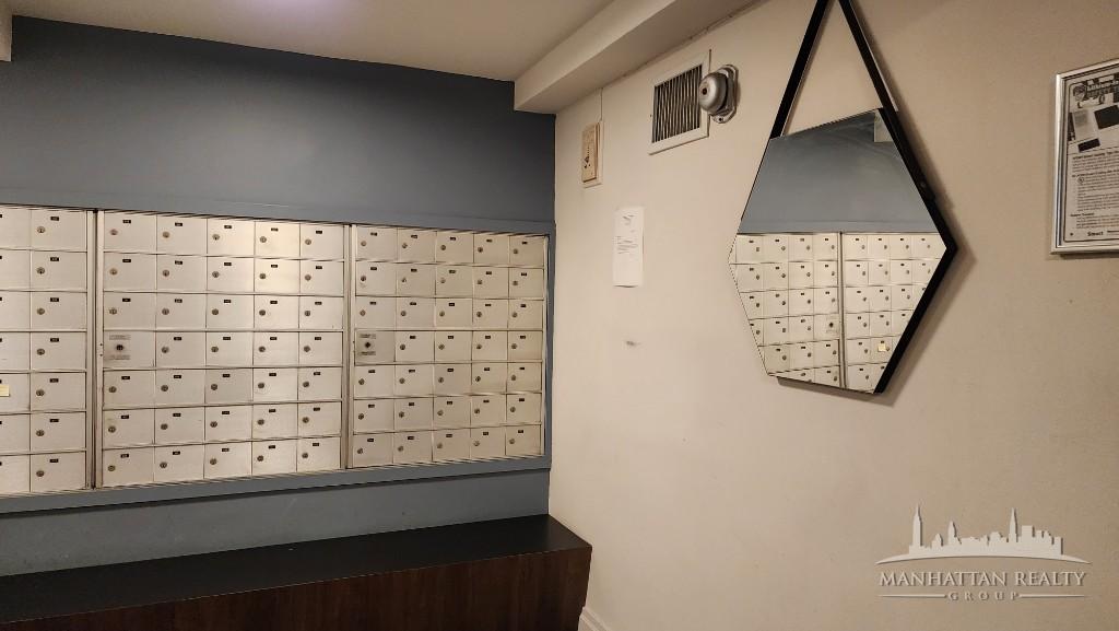 150 East 39th Street, Unit 1703 Manhattan, NY 10016 - Photo 14 of 22 Photo 16