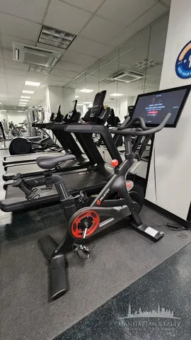 $4,750 | 150 East 39th Street, Unit 1703 | Murray Hill