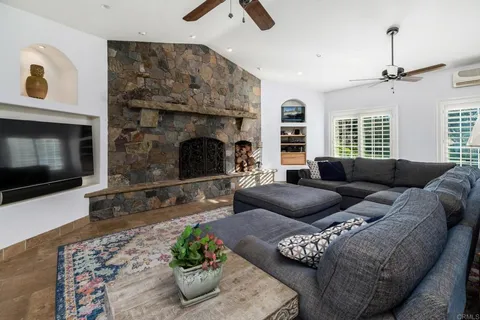 $2,919,000 | 35715 Calle Nopal, Temecula, CA 92592
