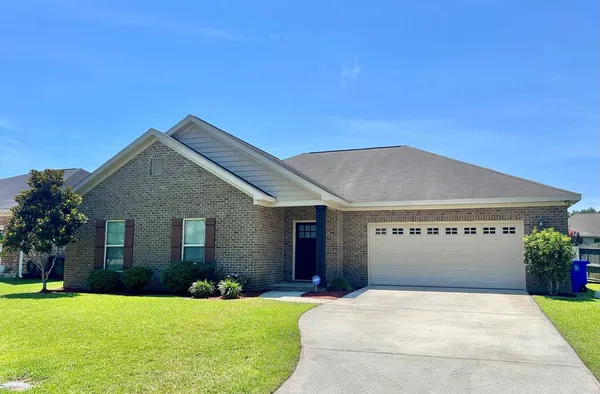 $299,700 | 102 Middlebury Court, Dothan, AL 36301