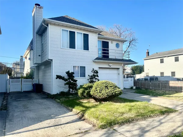 $3,700 | 329 East Fulton Street, Unit FIRST, Long Beach, NY 11561