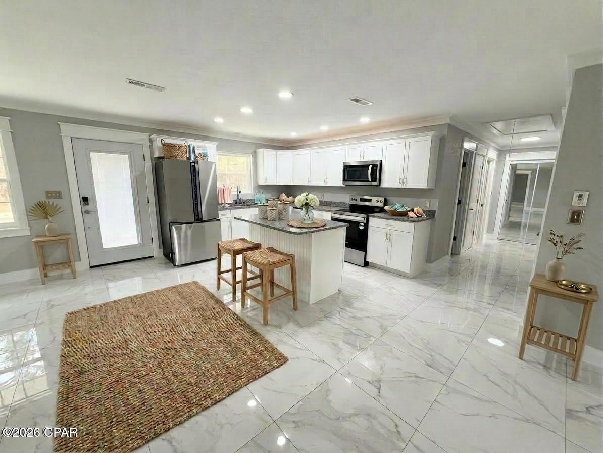 2112 Inwood Road Sneads, FL 32460 - Photo 3 of 32