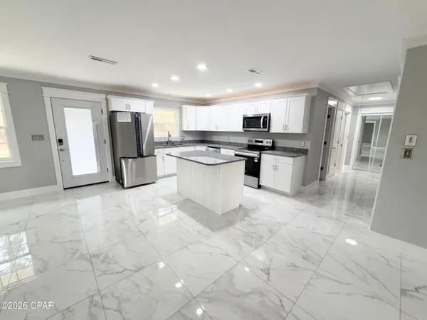 $309,000 | 2112 Inwood Road, Sneads, FL 32460