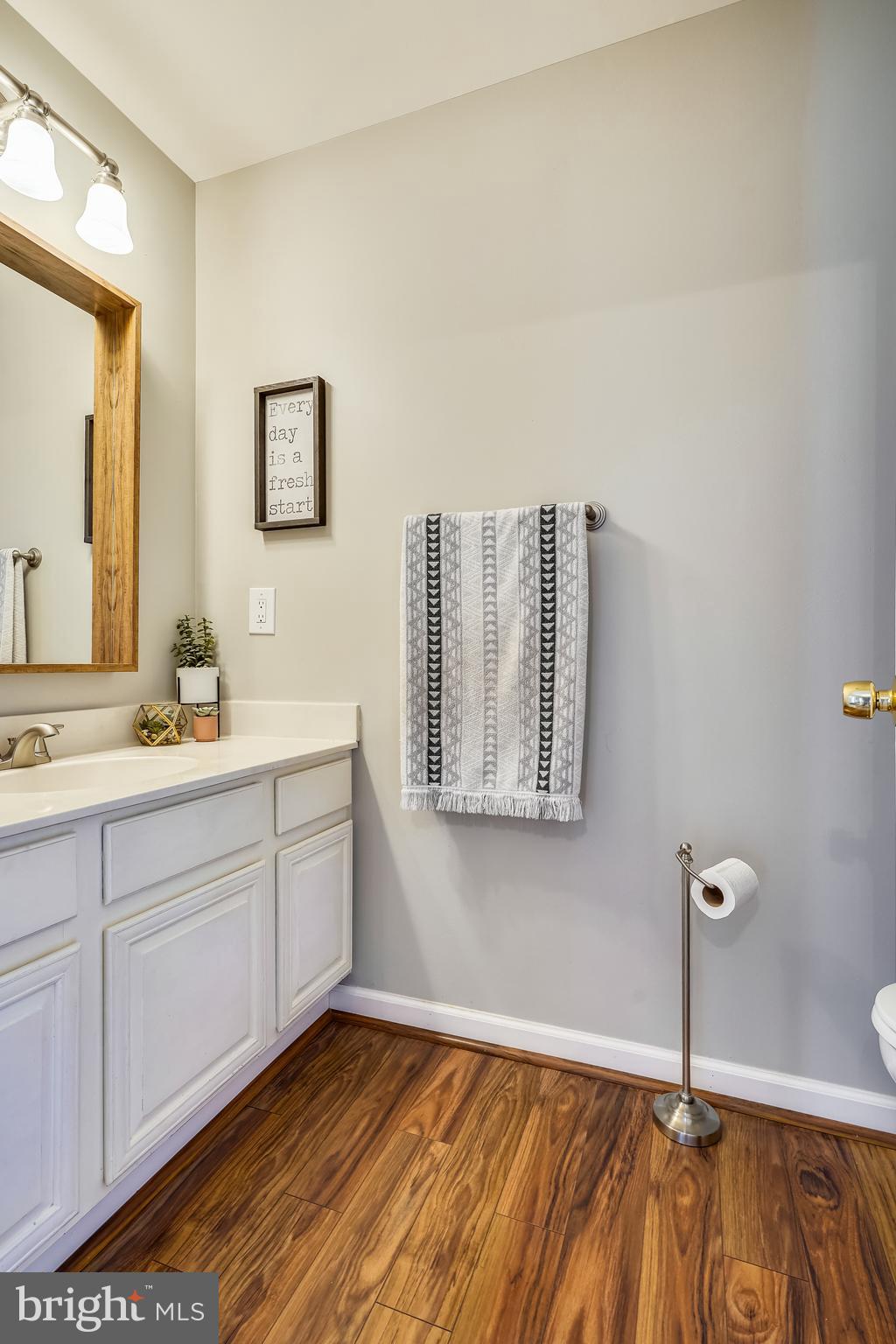 110 Minor Road Sterling, VA 20165 - Photo 18 of 57 Foyer bath