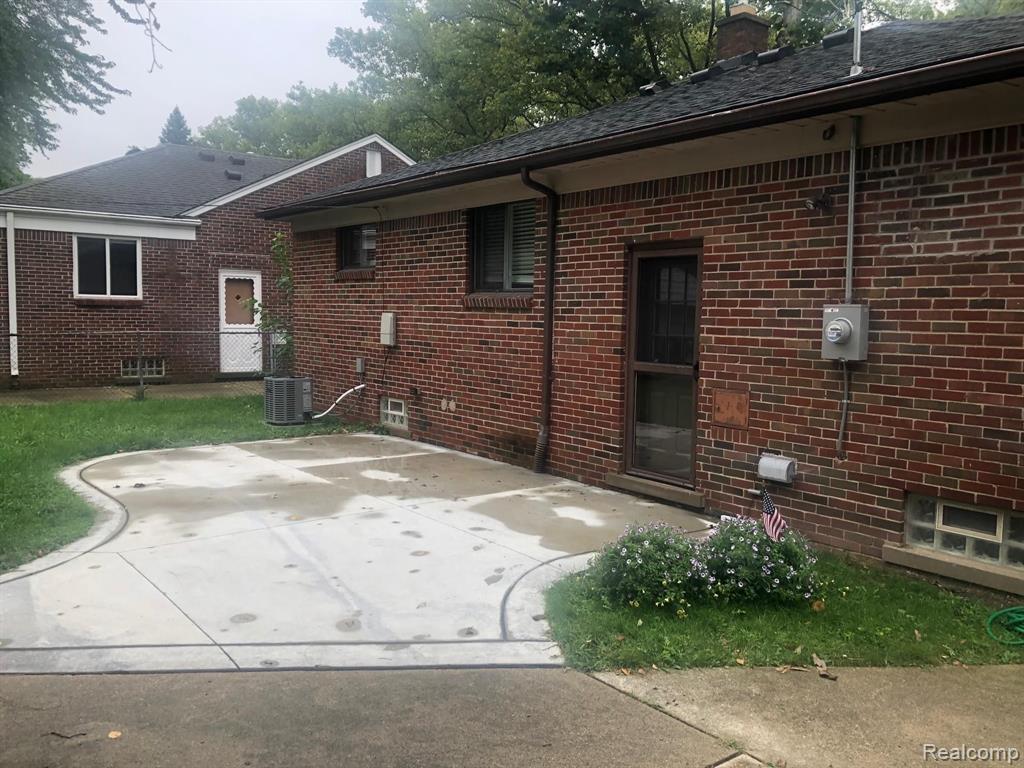 1527 East Melton Road Birmingham, MI 48009 - Photo 28 of 30