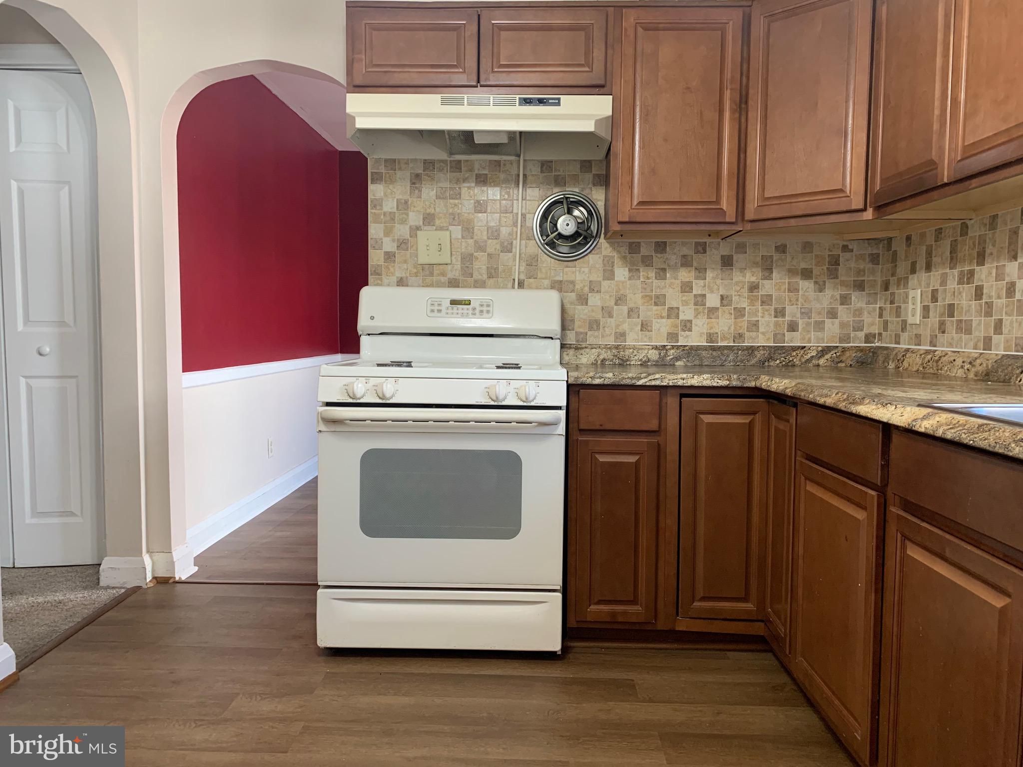 821 Lynvue Road Linthicum Heights, MD 21090 - Photo 15 of 27