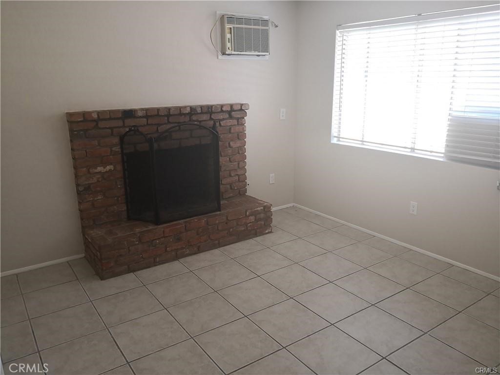 4217 Maple Trail Frazier Park, CA 93225 - Photo 5 of 12 an empty room with windows