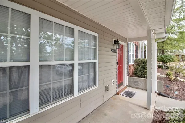 $1,575 | 137 Lynch Circle, Mooresville, NC 28117