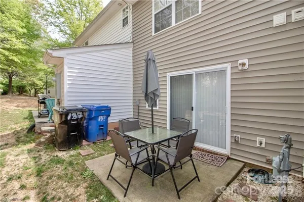 $1,575 | 137 Lynch Circle, Mooresville, NC 28117