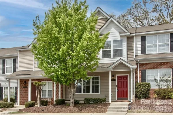 $1,575 | 137 Lynch Circle, Mooresville, NC 28117