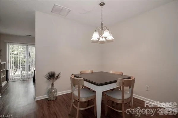 $1,575 | 137 Lynch Circle, Mooresville, NC 28117